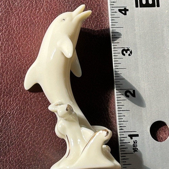 Lenox Figurine Cream Dolphin Porcelain Retired - Picture 4 of 5